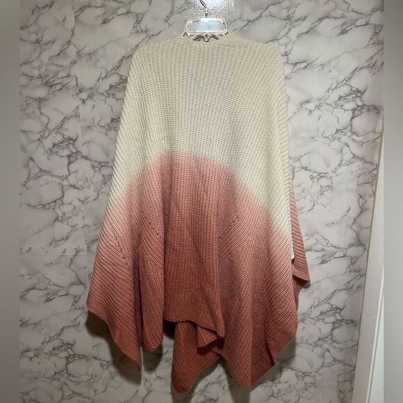 Torrid Ruana Tricolor Dip Dye Ombre Cream Pink Knit Poncho OS Plus Size - Picture 5 of 7